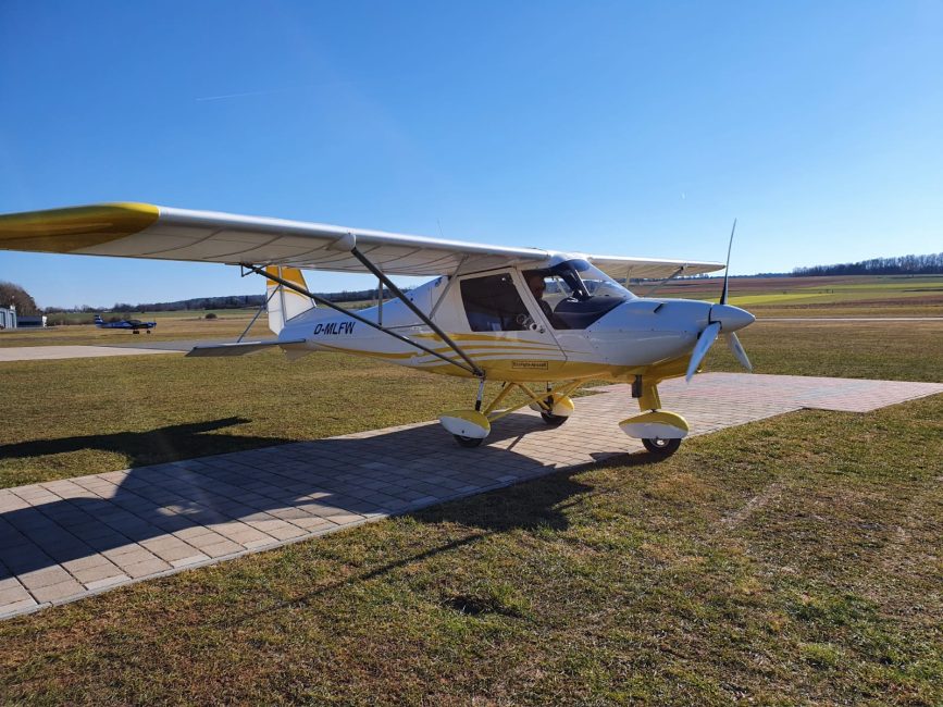 Ikarus C42 B