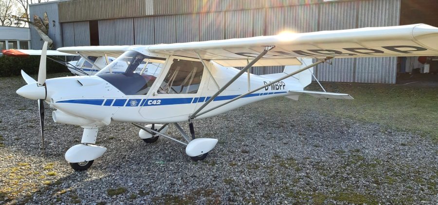 Ikarus C42 C