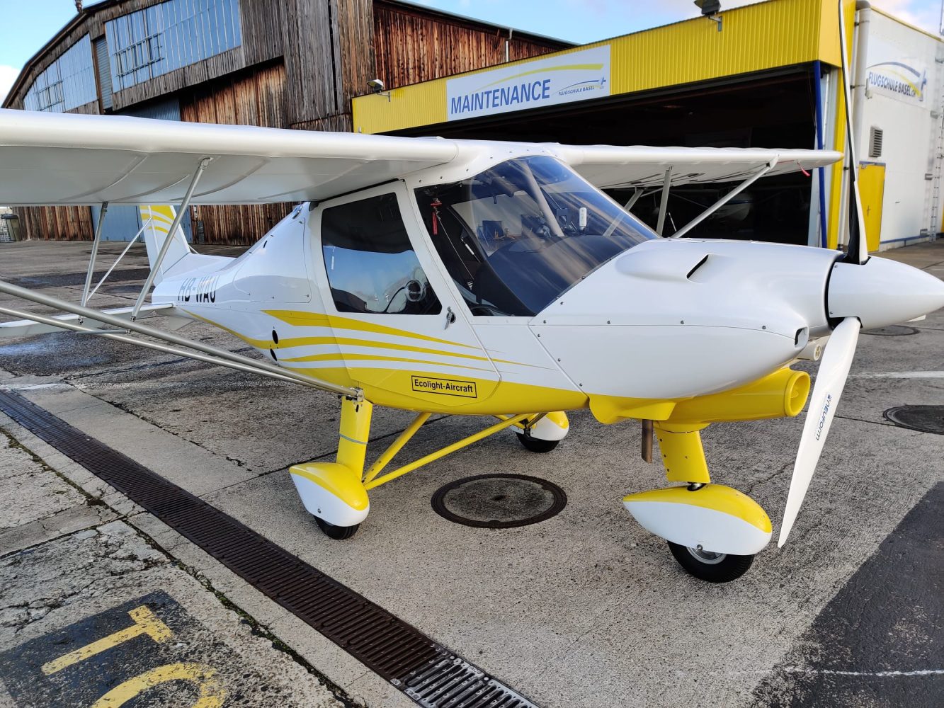 Ikarus C42 B